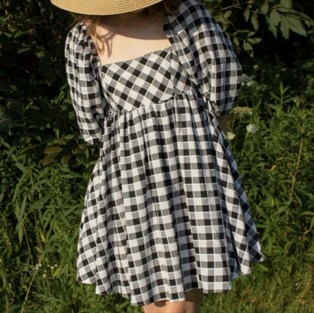 Gingham Dress Puff Sleeves